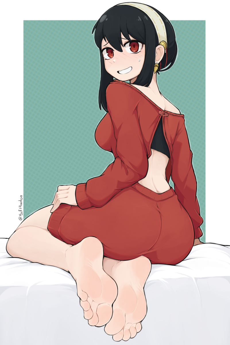 This is a pixiv picture whose title is Yor from Spy x Family.