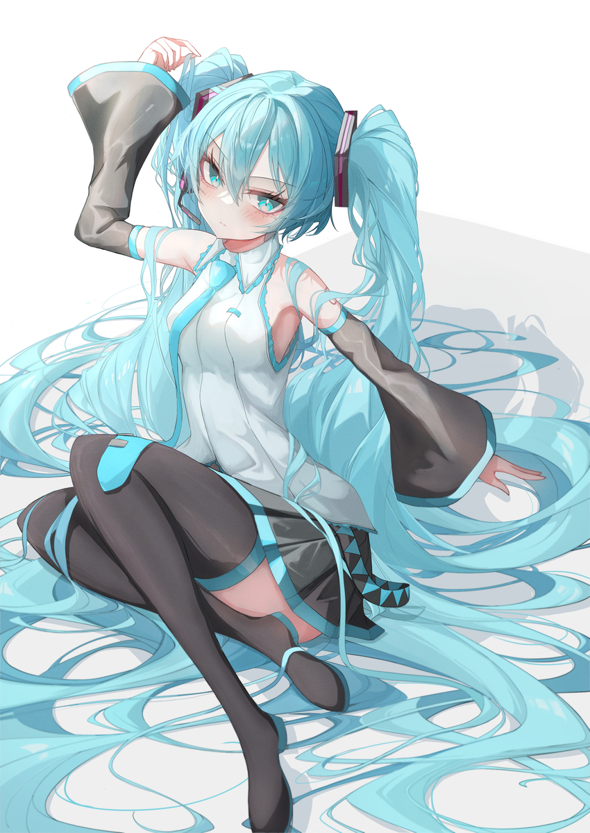 This is a pixiv picture whose title is 髪とたわむれる初音ミクさん.