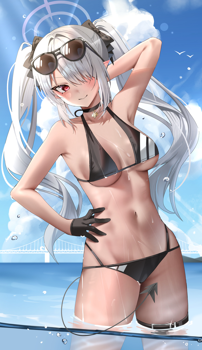 This is a pixiv picture whose title is 水着 銀鏡イオリ.