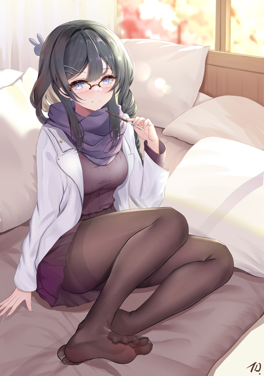 This is a pixiv picture whose title is 桜島麻衣.