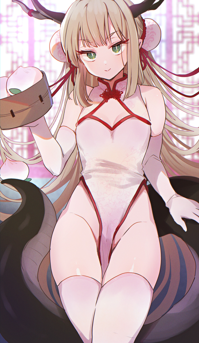 This is a pixiv picture whose title is 桃まんいかが？.