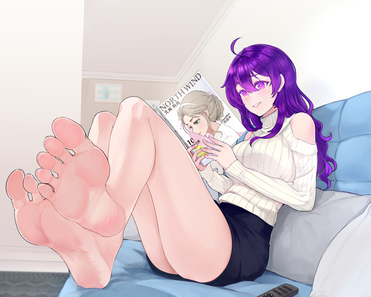 This is a pixiv picture whose title is 雑誌を読む三汐ちゃん.