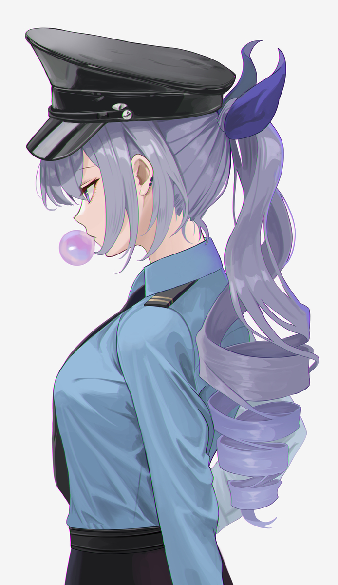 This is a pixiv picture whose title is 警察銀狼(スターレイル).