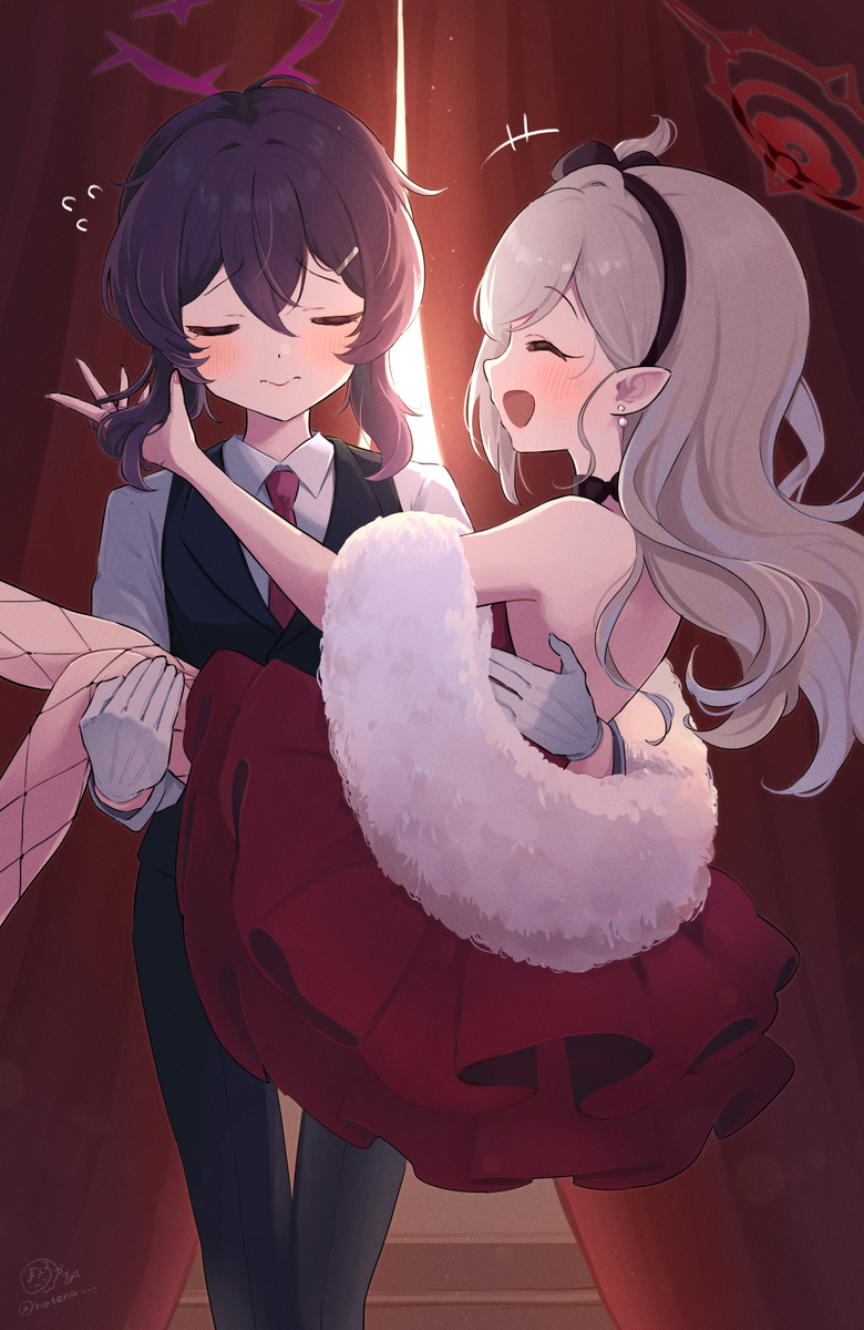 This is a pixiv picture whose title is ドレスムツキとスーツハルカ.