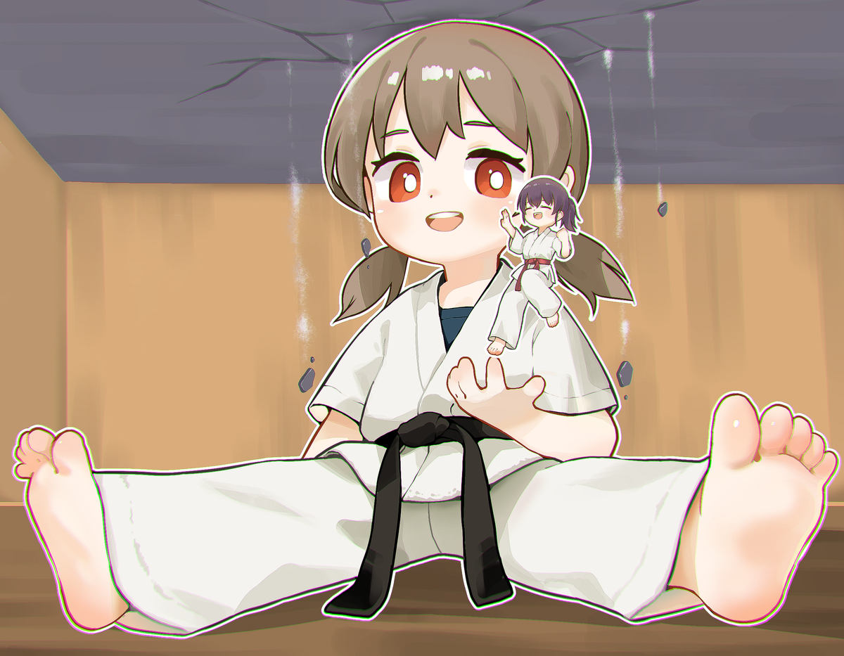 This is a pixiv picture whose title is 巨大化空手少女和她的小伙伴~.