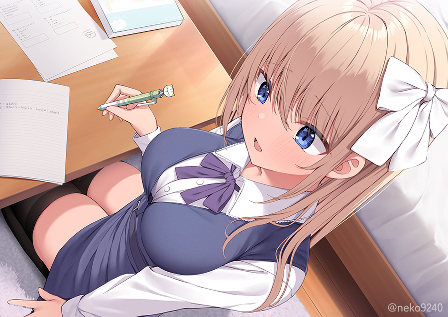 This is a pixiv picture whose title is 彼女がわざわざ部屋まで勉強を教えに来てくれたけど全く集中出来ない.