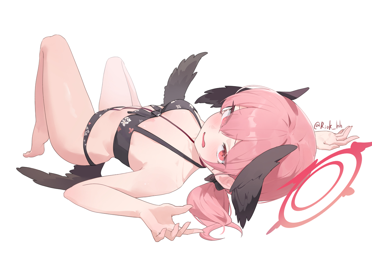 This is a pixiv picture whose title is 小春摔倒了.
