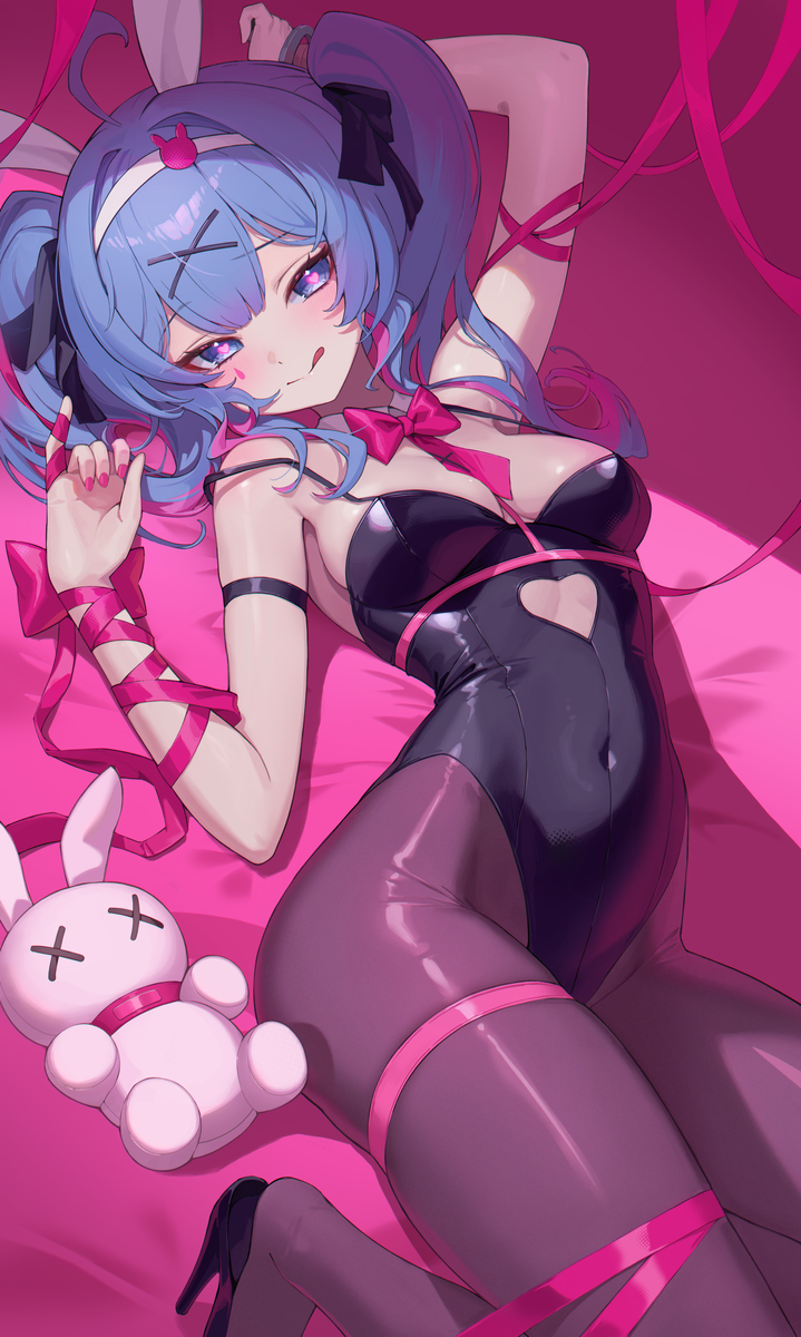This is a pixiv picture whose title is ラビットホール.