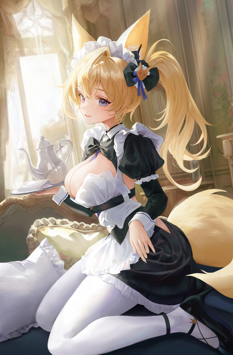 This is a pixiv picture whose title is Maid_Fox.