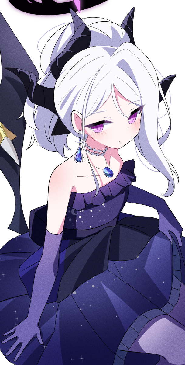 This is a pixiv picture whose title is ドレスヒナ💜.