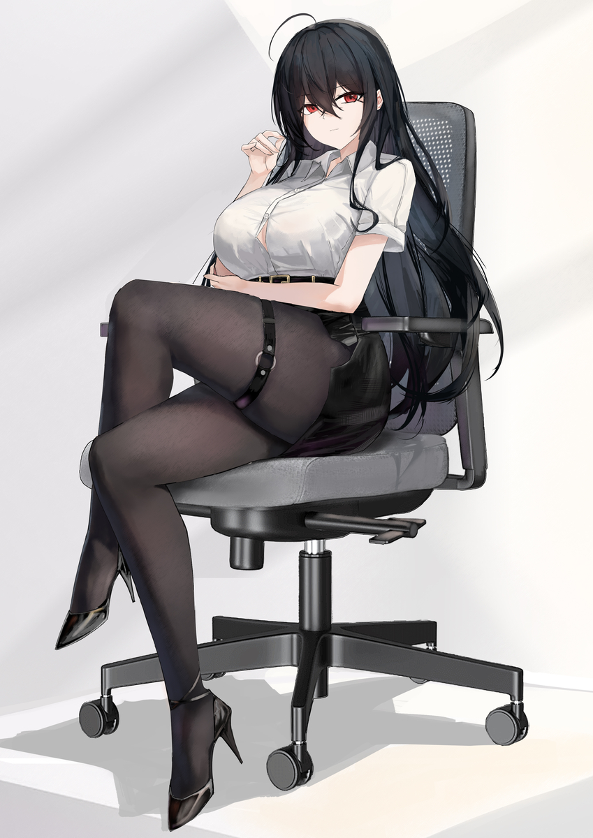 This is a pixiv picture whose title is 大鳳(アズールレーン).