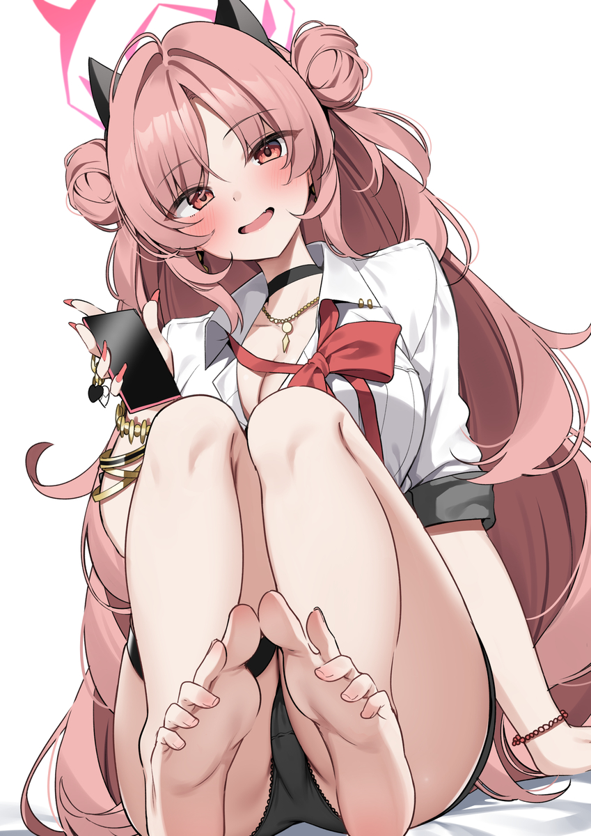 This is a pixiv picture whose title is 足見せつけてくるキララ.