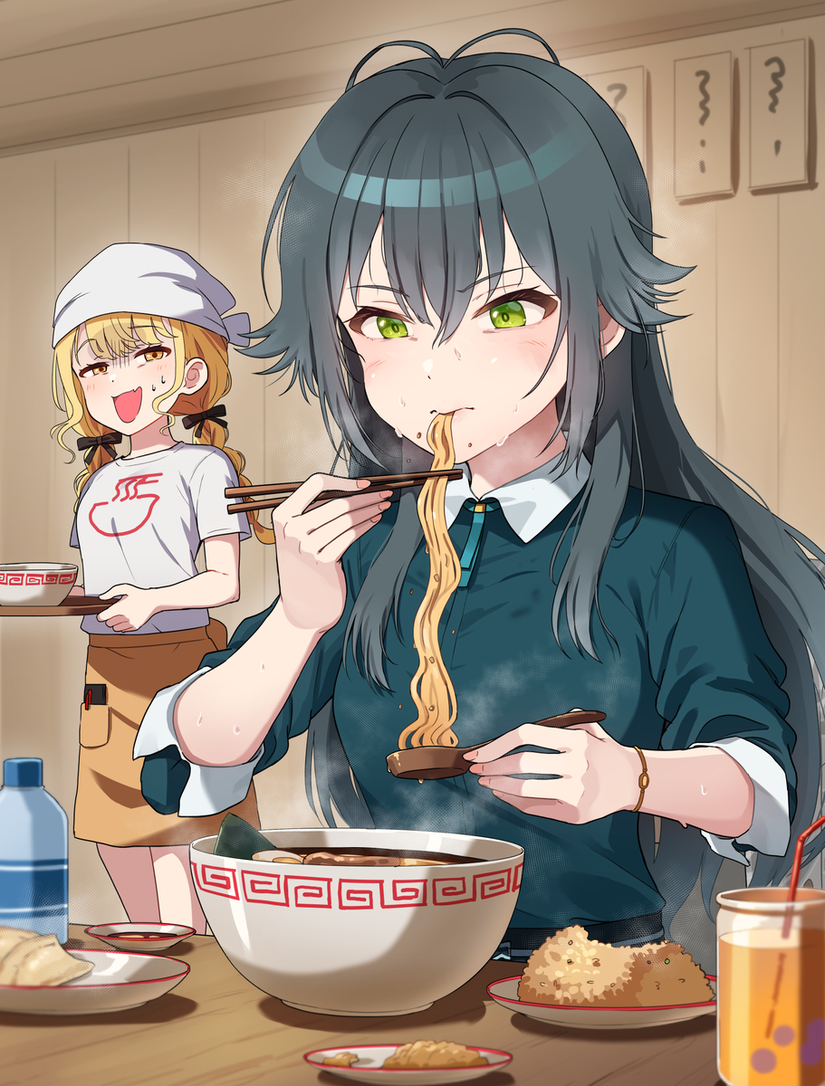 This is a pixiv picture whose title is 熱心に食べる手毬.