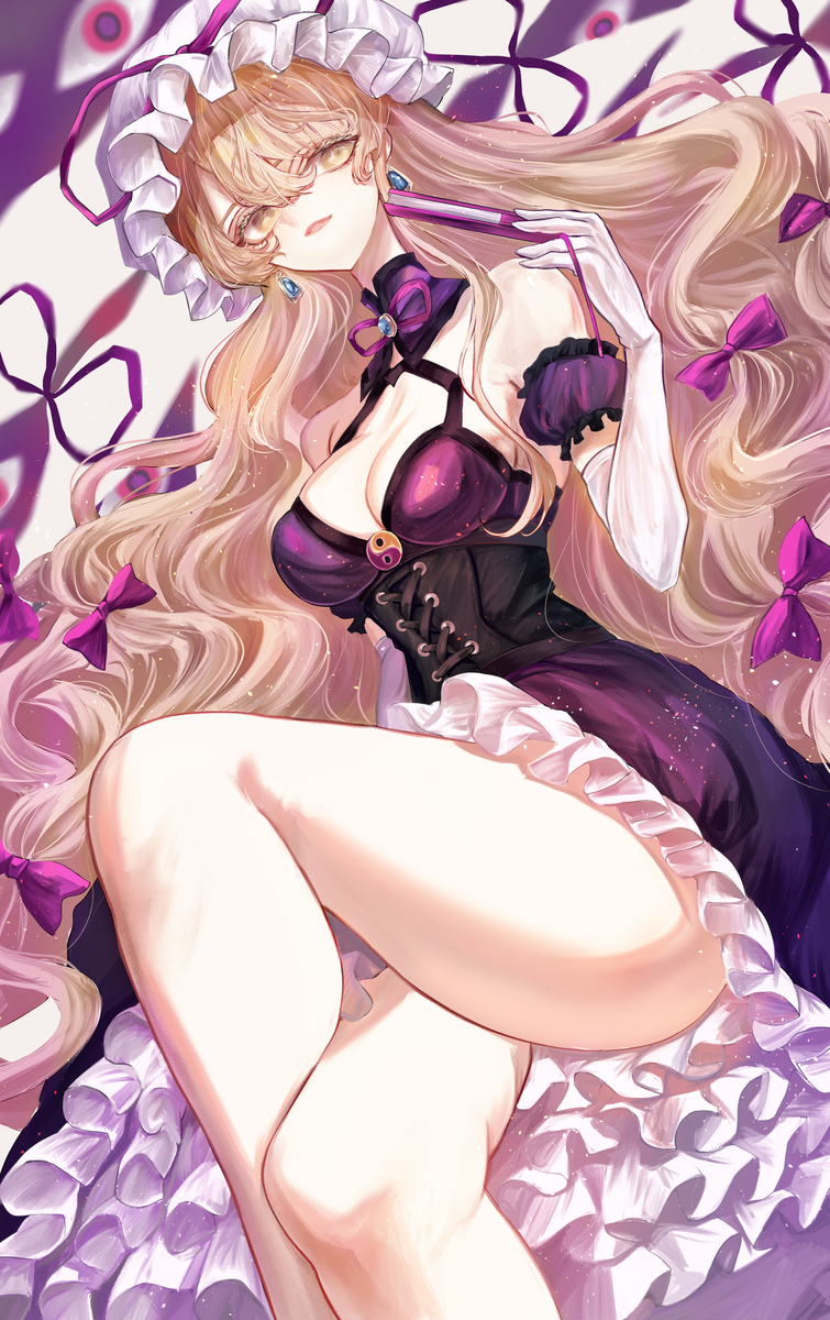 This is a pixiv picture whose title is 八雲紫.