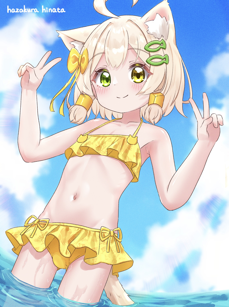 This is a pixiv picture whose title is 水着かやちゃん！.