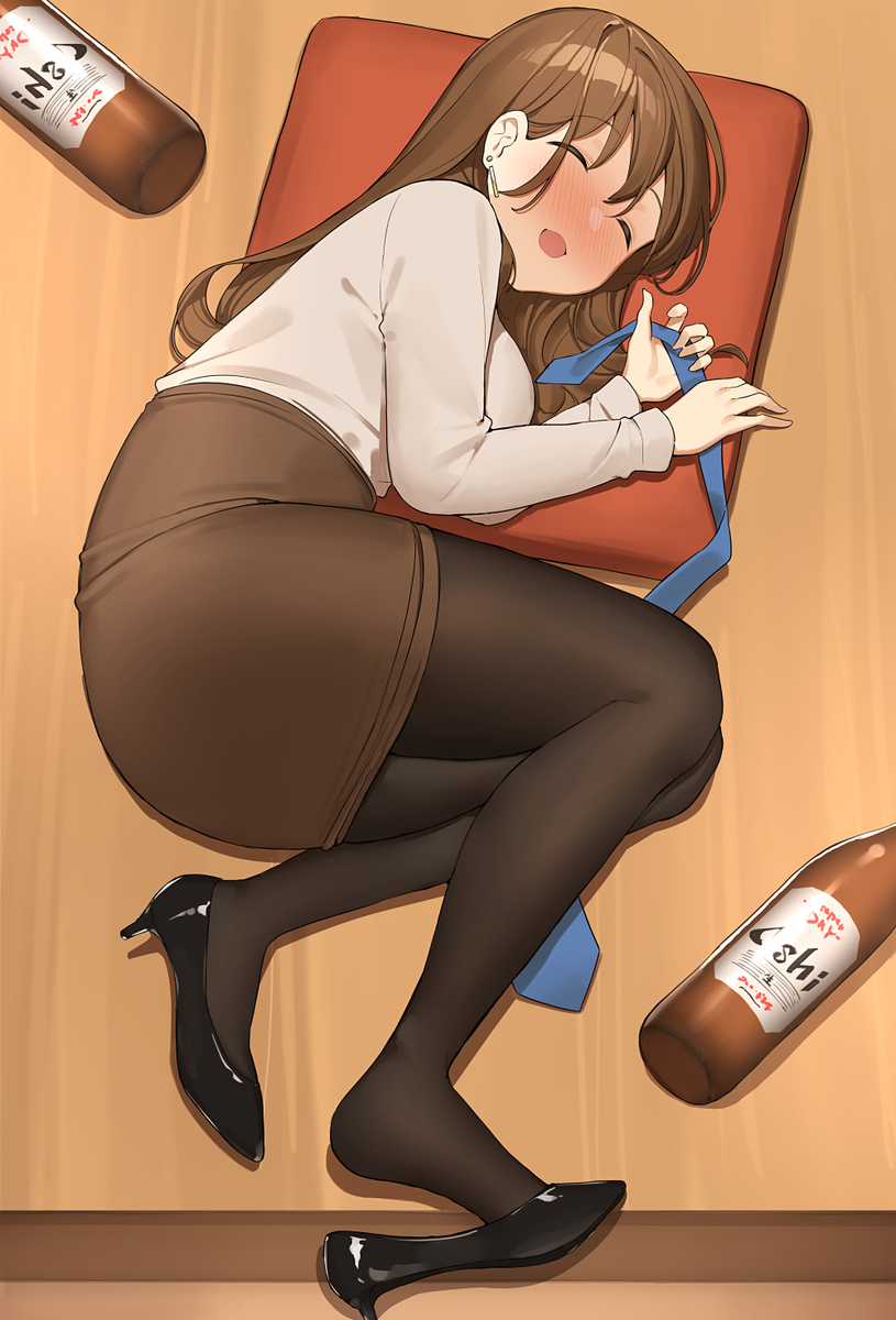 This is a pixiv picture whose title is 酔い潰れOLちゃん.