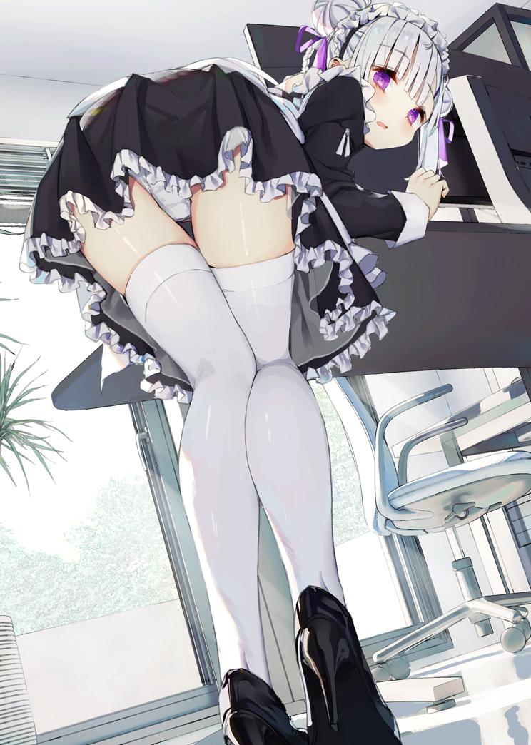 This is a pixiv picture whose title is 下から後ろから.