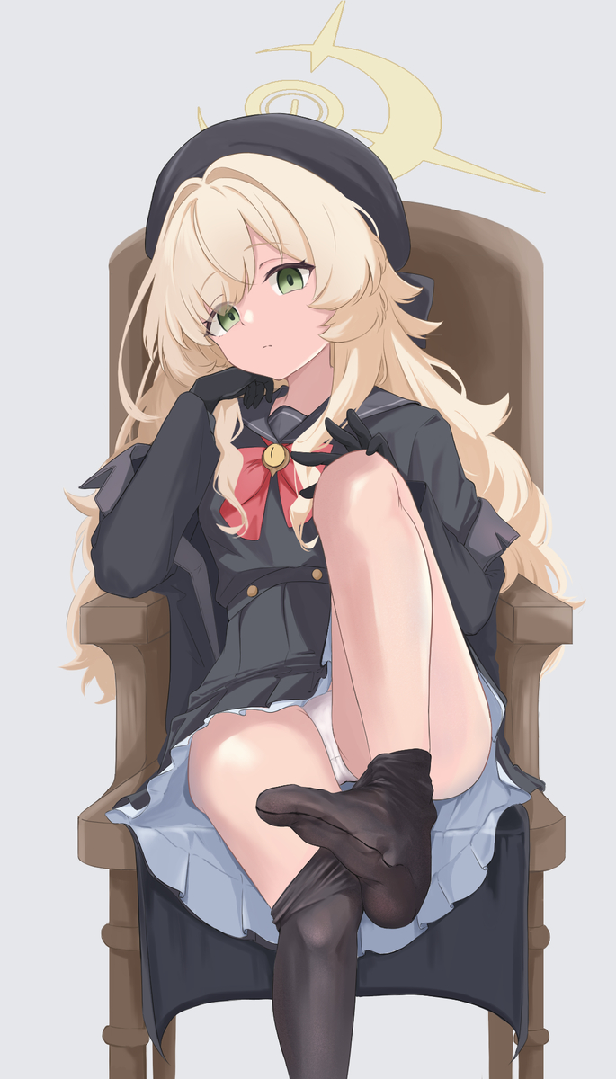 This is a pixiv picture whose title is ニヤニヤ教授.
