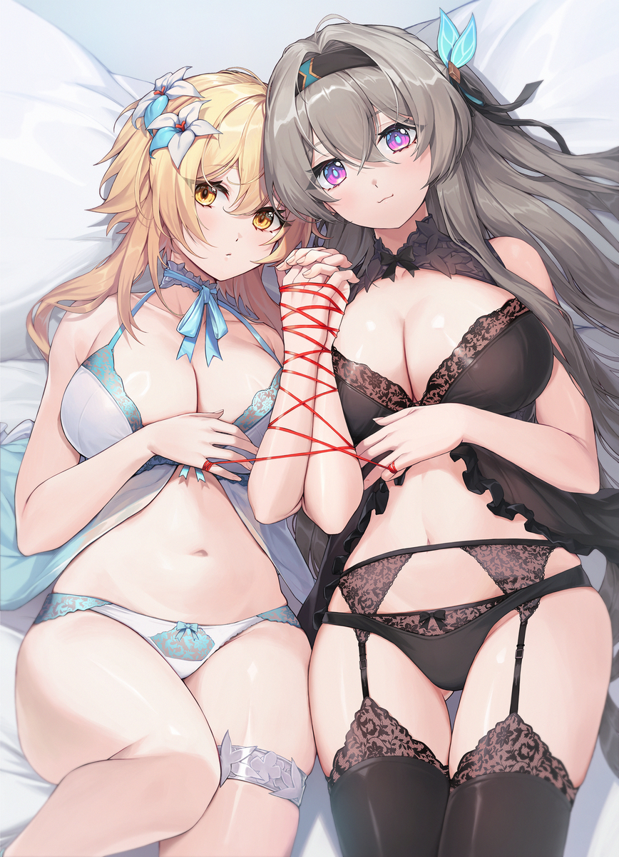 This is a pixiv picture whose title is 蛍とホタル.