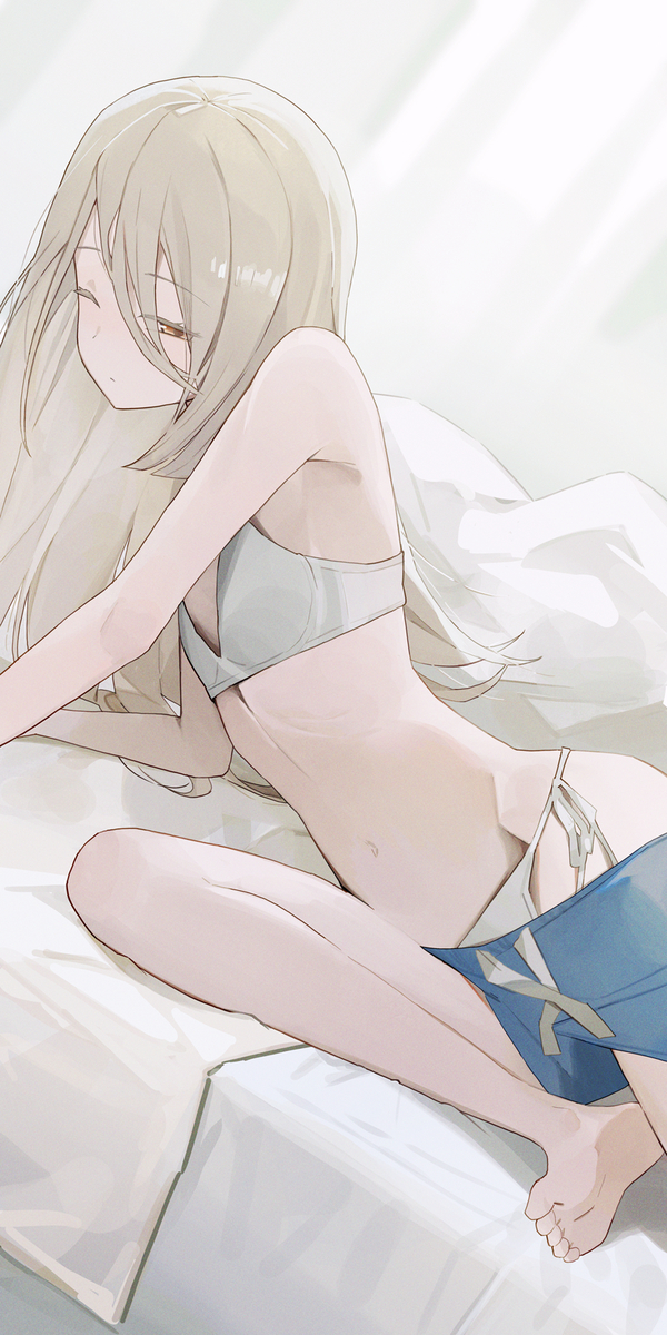 This is a pixiv picture whose title is 篠澤広.