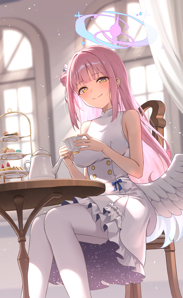This is a pixiv picture whose title is 聖園ミカ.