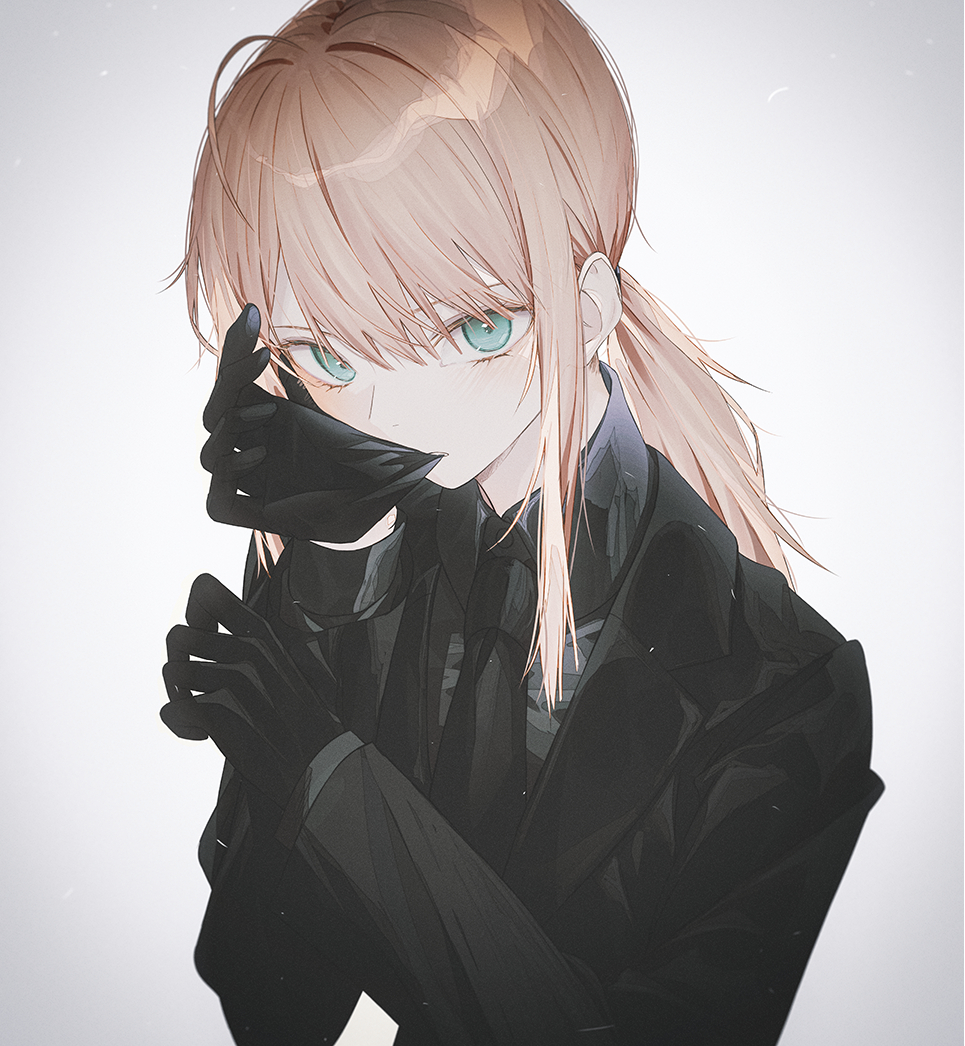 This is a pixiv picture whose title is saber.