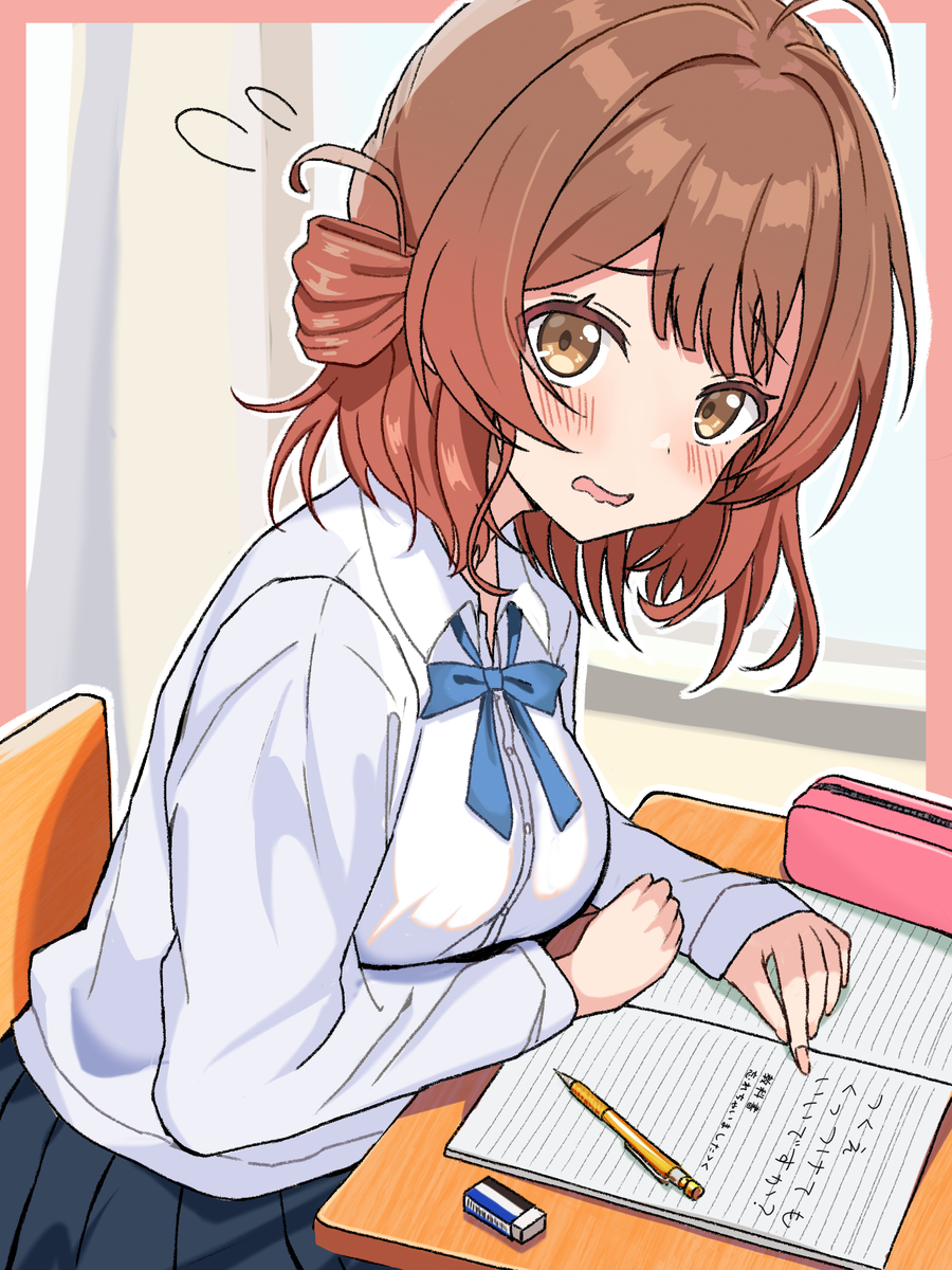 This is a pixiv picture whose title is 隣の席の花海佑芽さんが何か言いたそうにしている….