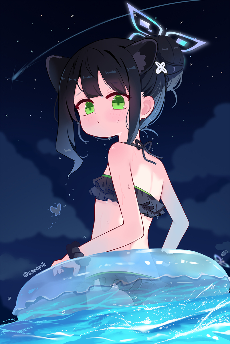 This is a pixiv picture whose title is blue sea.