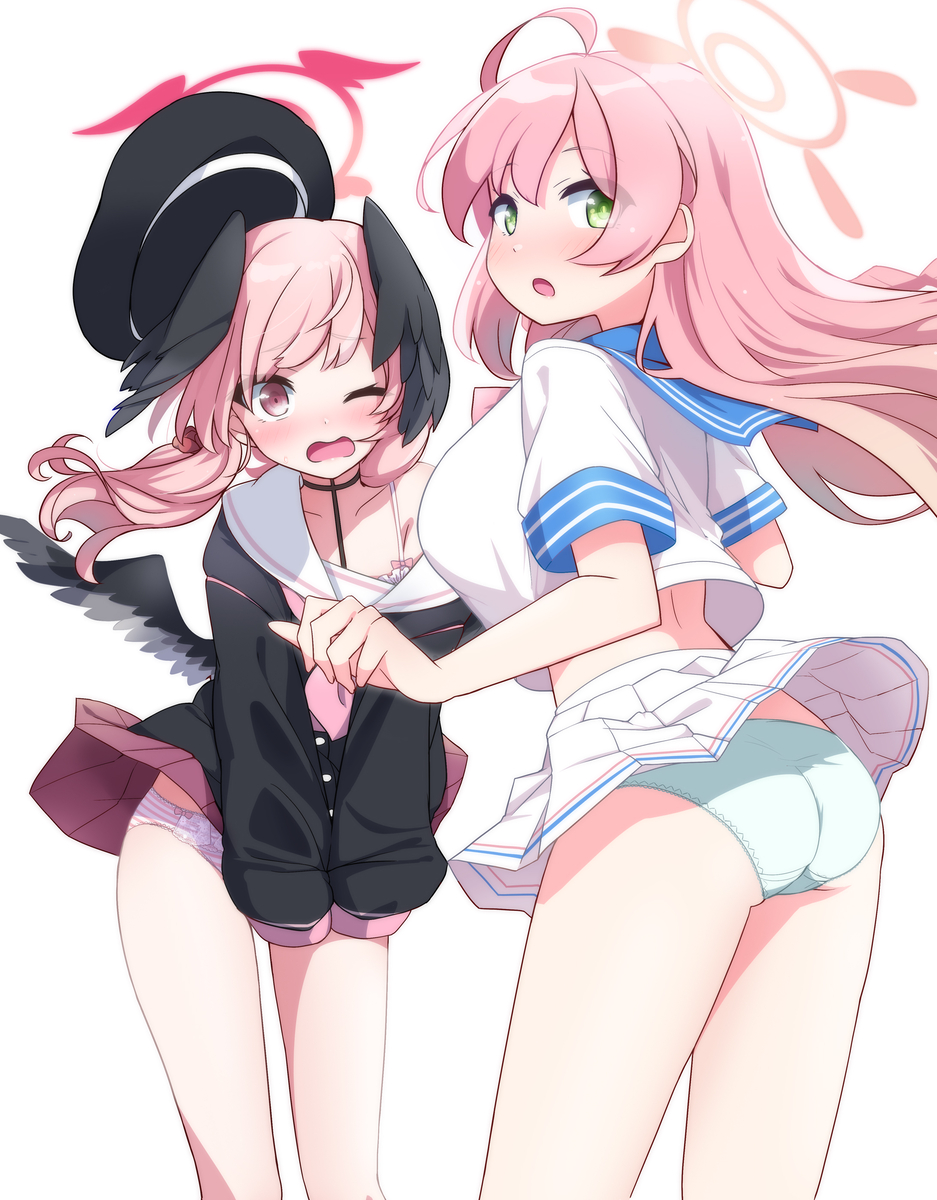 This is a pixiv picture whose title is 突風でぱんつが見えちゃうハナコとコハル.