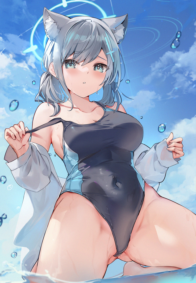 This is a pixiv picture whose title is 水着シロコ.