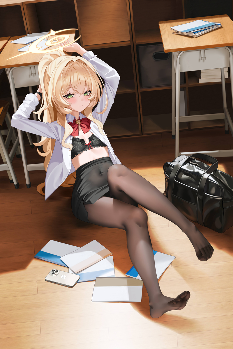 This is a pixiv picture whose title is ニヤニヤ教授.