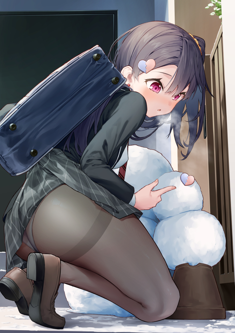 This is a pixiv picture whose title is 雪だるま.