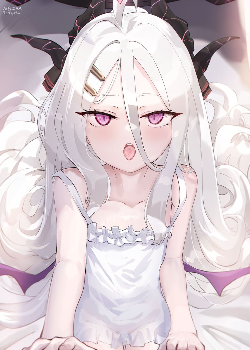 This is a pixiv picture whose title is ヒナ(ナイトガウン) #5.