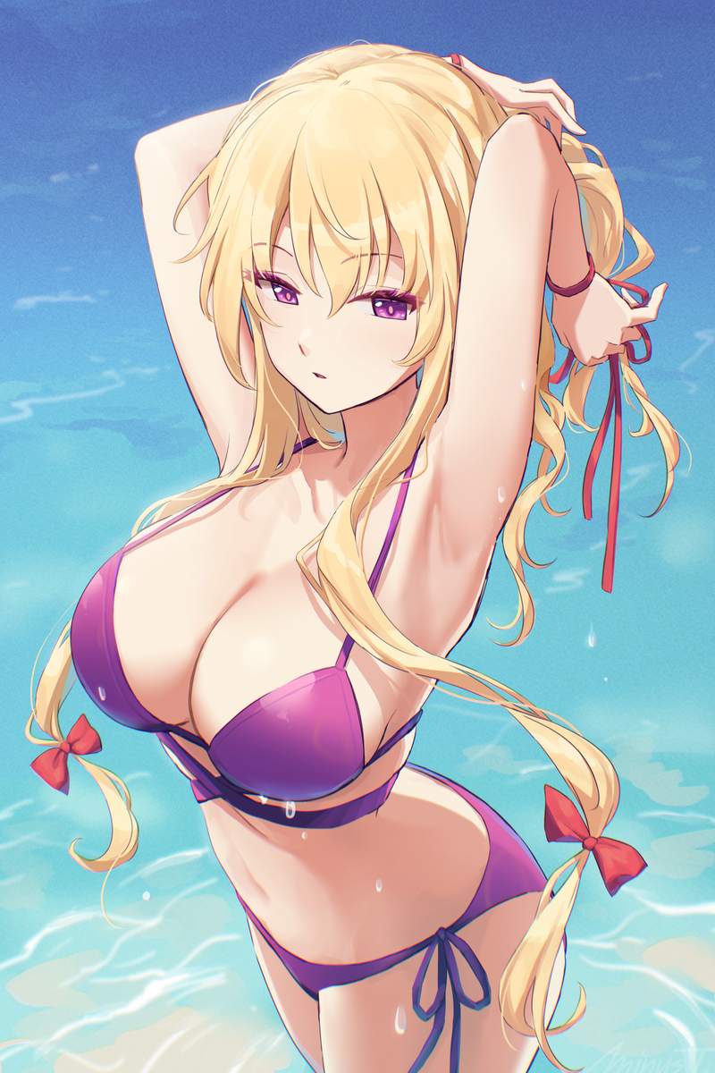 This is a pixiv picture whose title is 水着紫様.