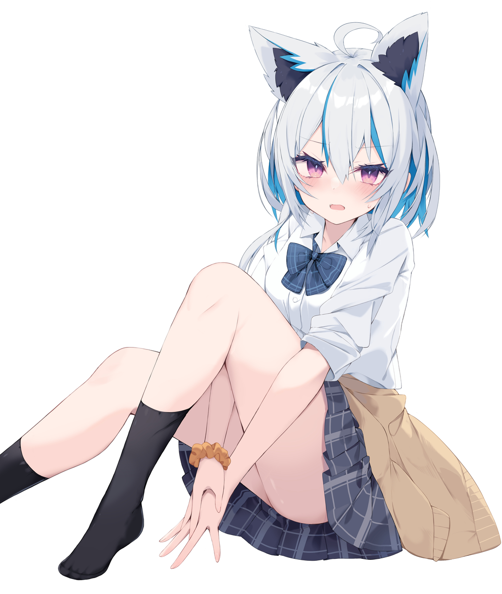 This is a pixiv picture whose title is けもみみちゃん　制服＋チーパオ.