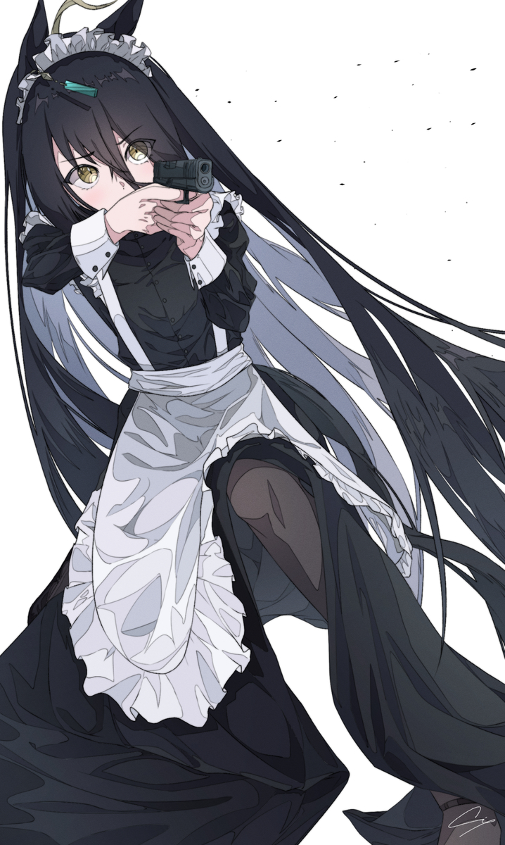 This is a pixiv picture whose title is メイド+銃.