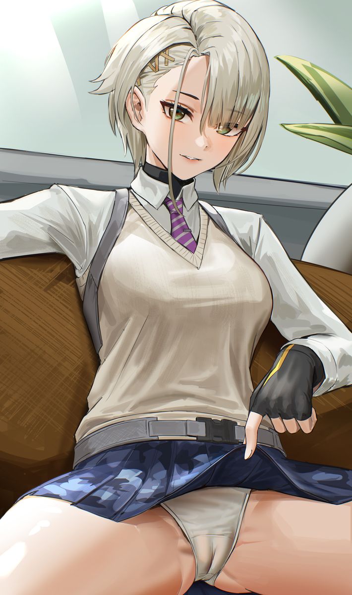 This is a pixiv picture whose title is Vector Hides Her Molotov🔥.