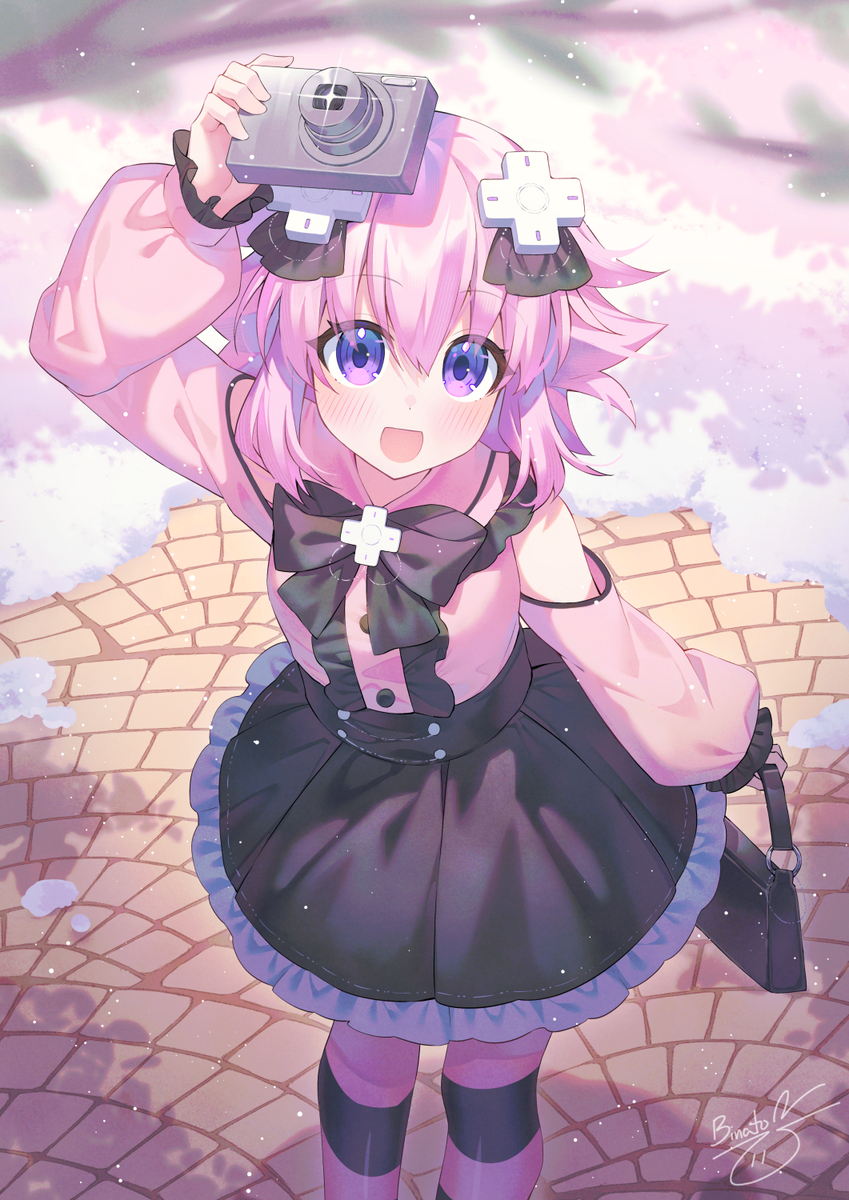 This is a pixiv picture whose title is Wanna take some pic? 📷.