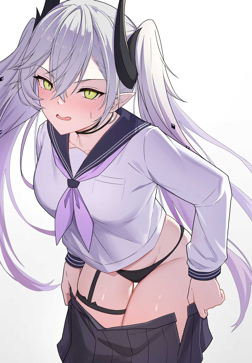 This is a pixiv picture whose title is セーラー服を着るリリスちゃん.