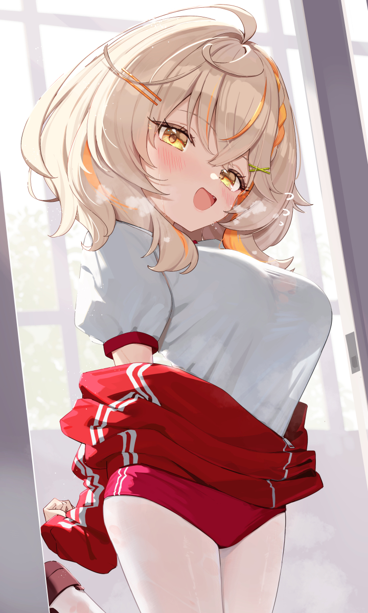 This is a pixiv picture whose title is ちっちゃくていっぱいかまってくる先輩⑤.