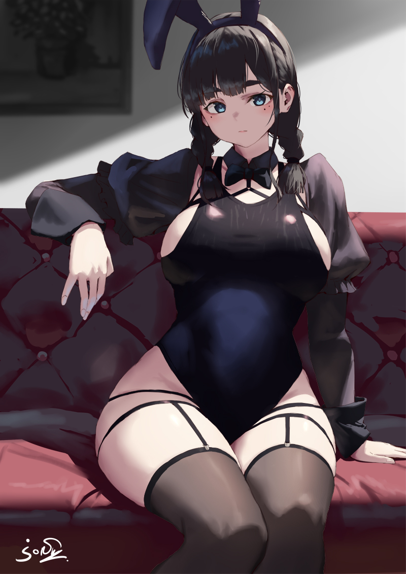 This is a pixiv picture whose title is 魅惑の競泳バニー.