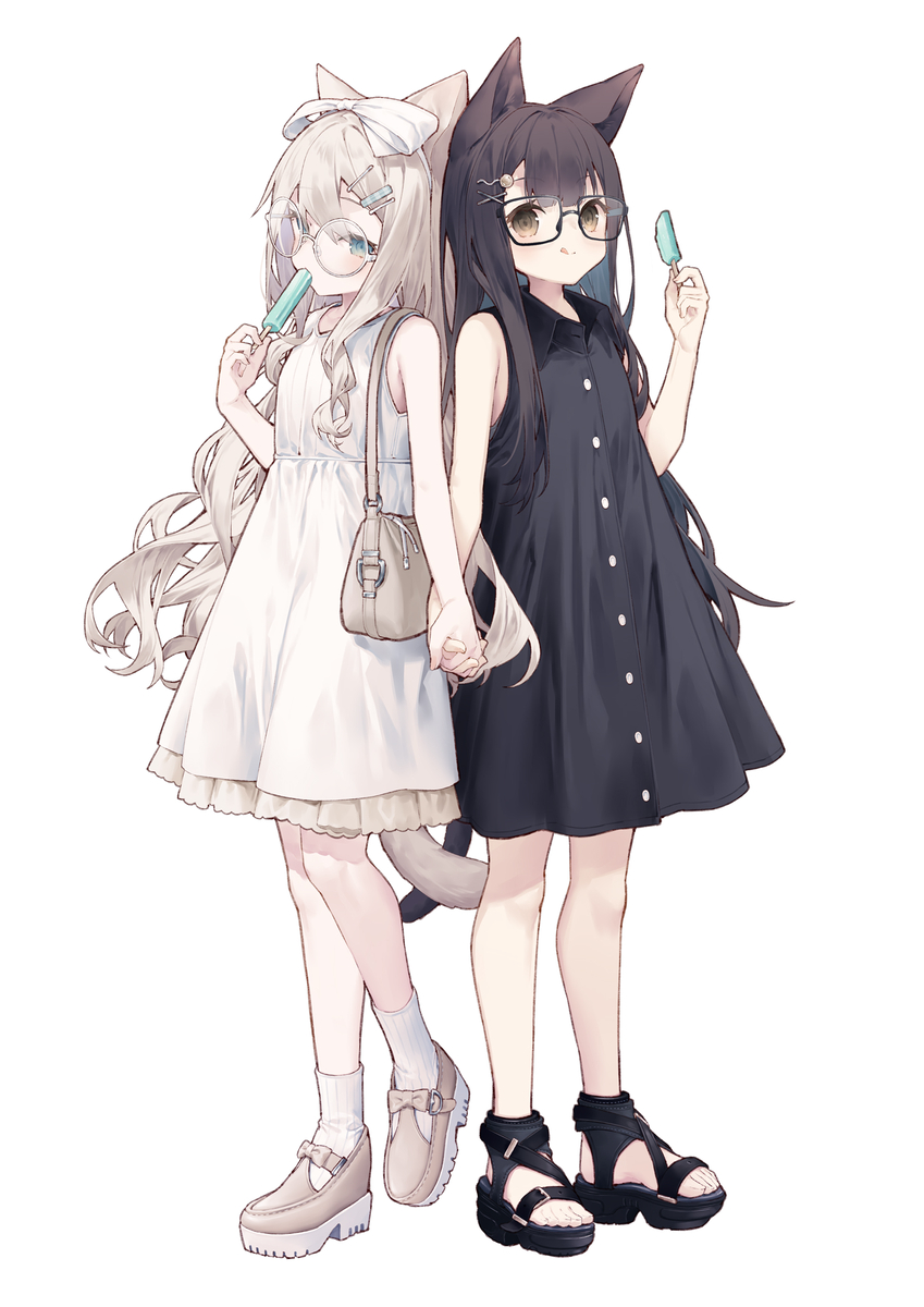 This is a pixiv picture whose title is はんぶんこするねこ.