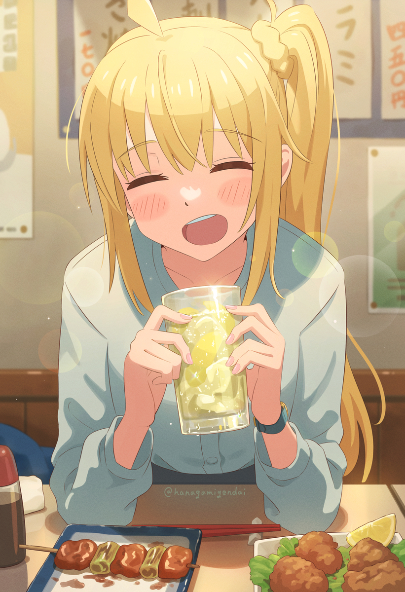 This is a pixiv picture whose title is 虹夏ちゃんと飲み.