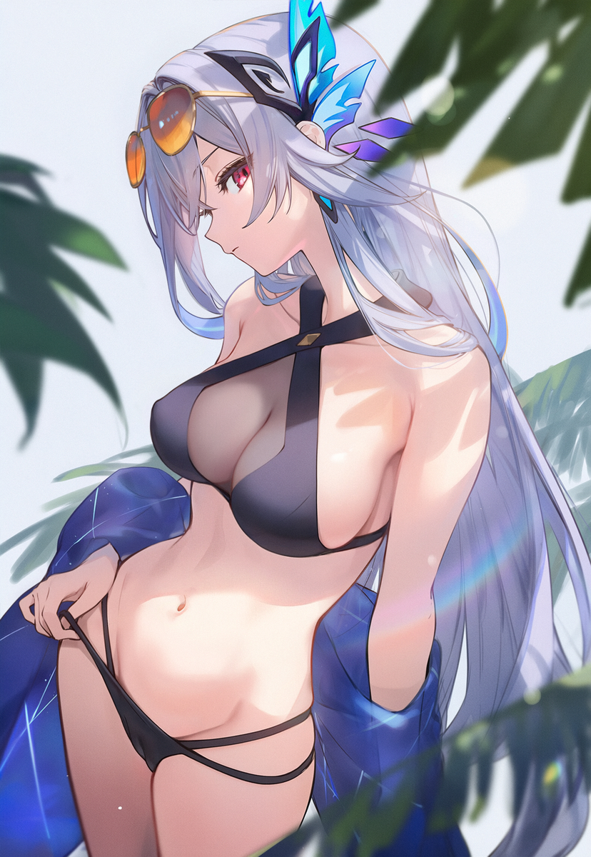 This is a pixiv picture whose title is 水着師匠...