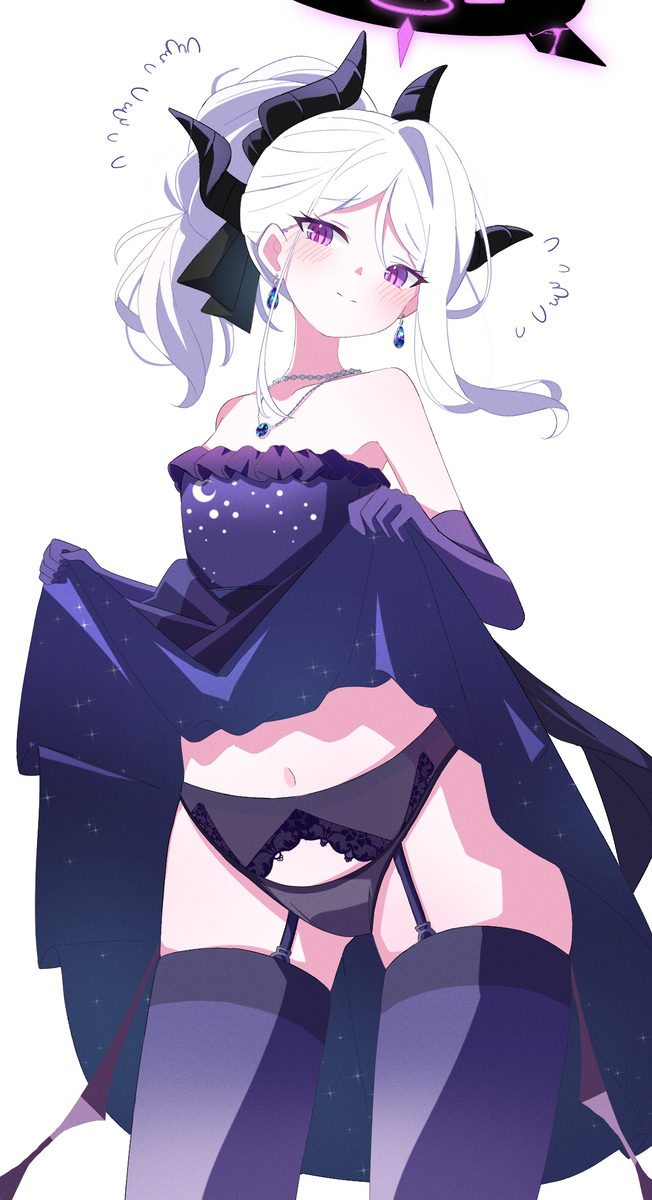 This is a pixiv picture whose title is たくし上げドレスヒナ.