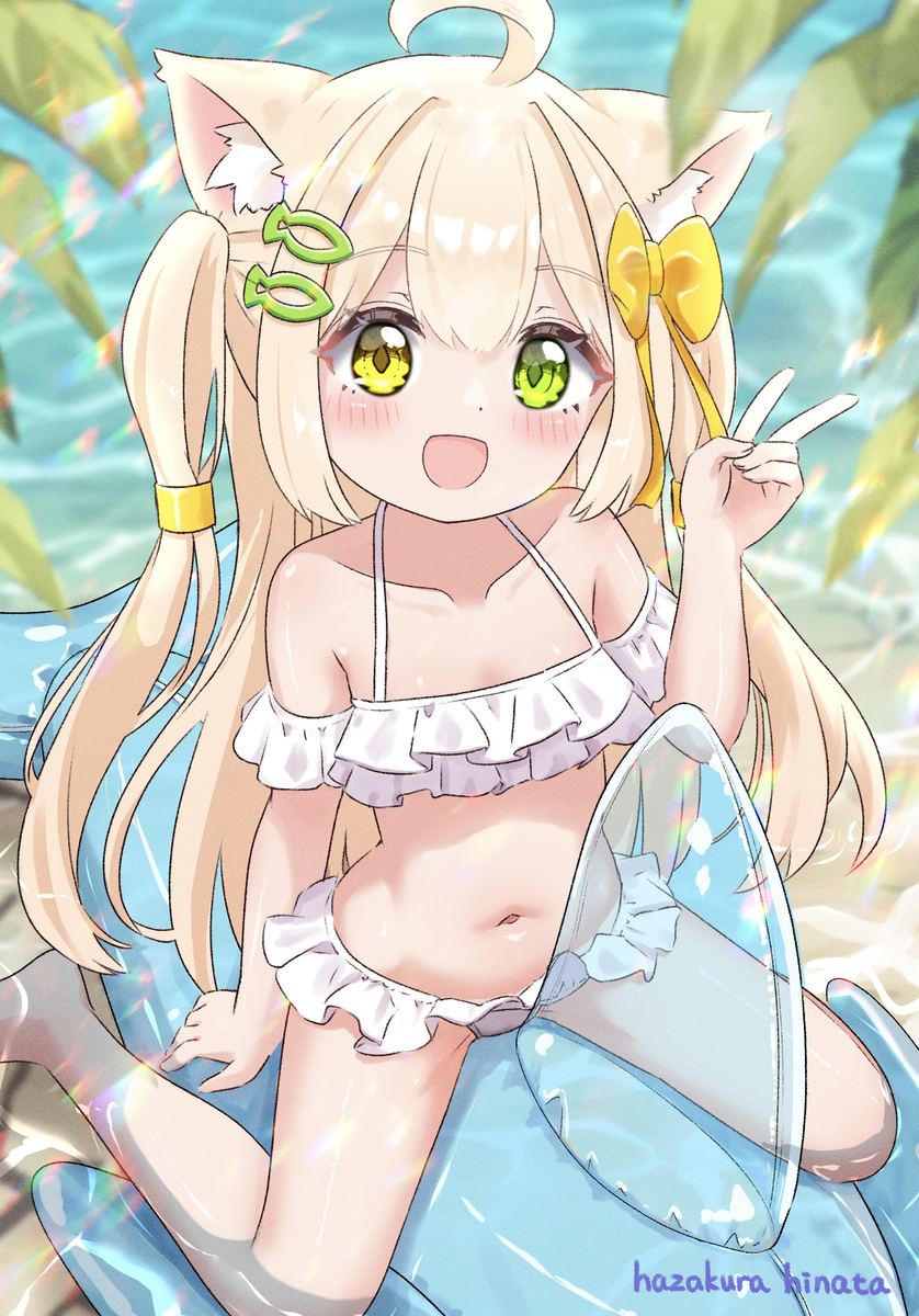 This is a pixiv picture whose title is 大好きなイルカさんの浮き輪に乗って、ご機嫌なくるみちゃん🐬🩵.