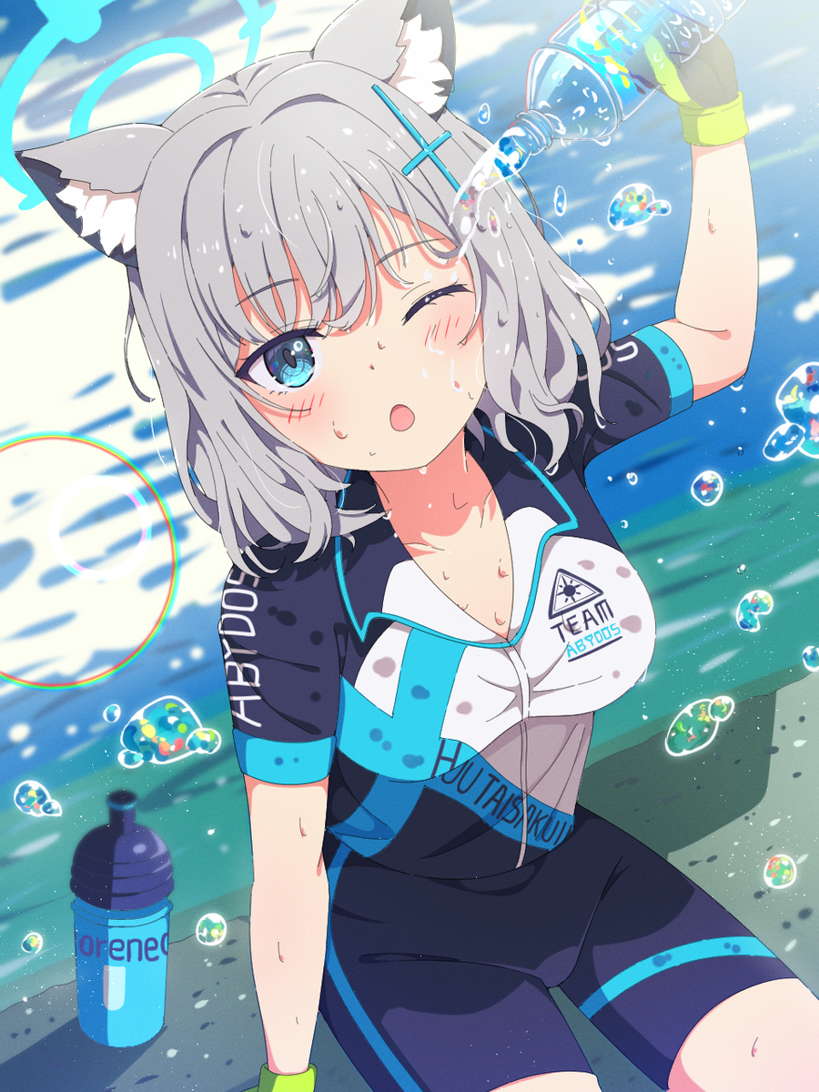 This is a pixiv picture whose title is シロコの水分補給.