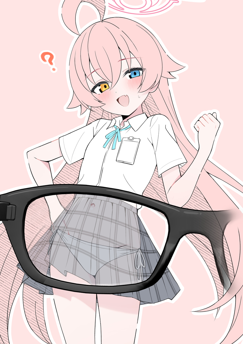This is a pixiv picture whose title is 透視メガネアクスタ.