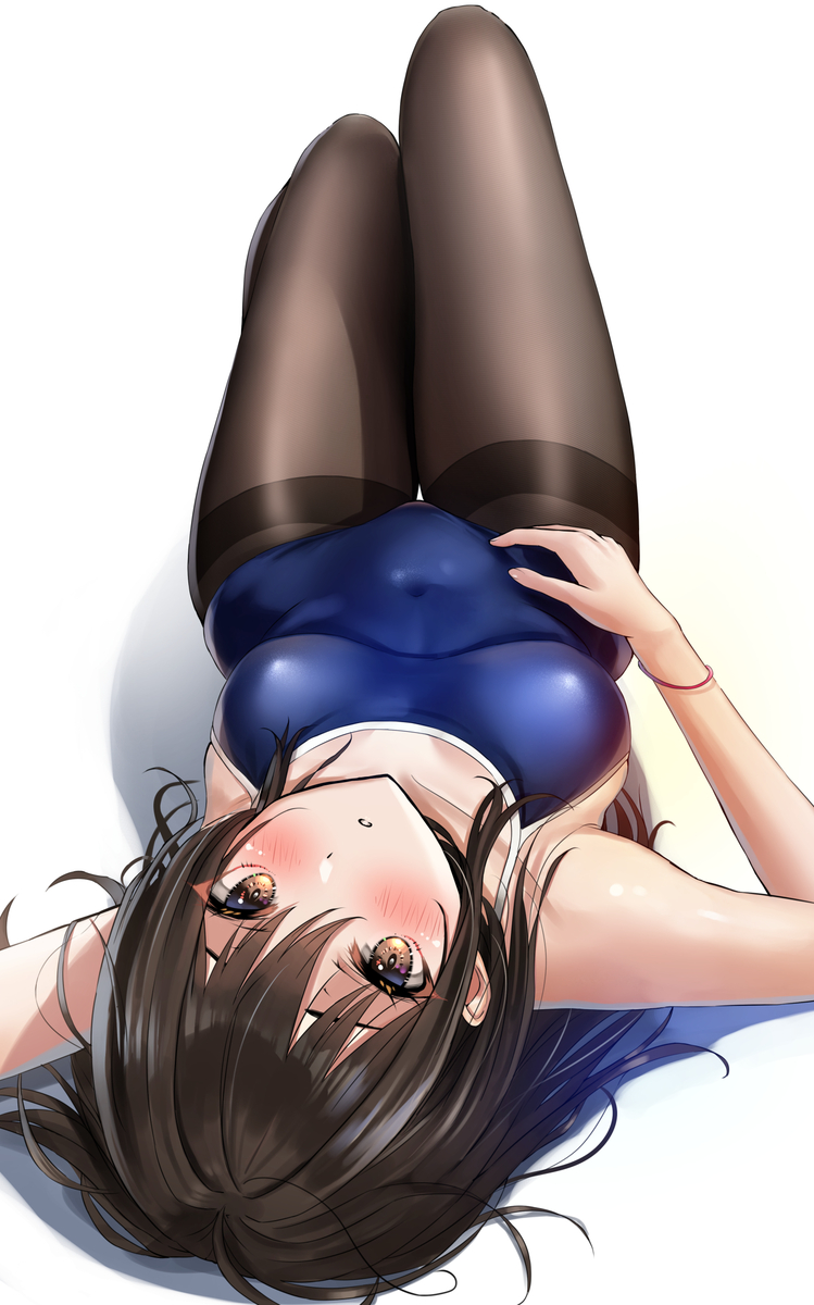 This is a pixiv picture whose title is 夏でもスク水とタイツ‼.