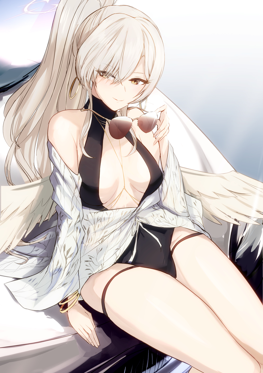 This is a pixiv picture whose title is 水着ナギサ.